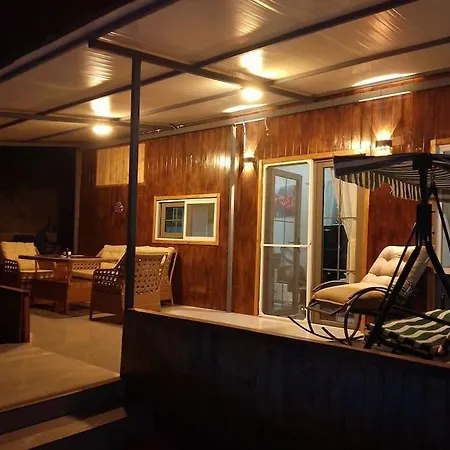 Moonlight Tiny House דלמן