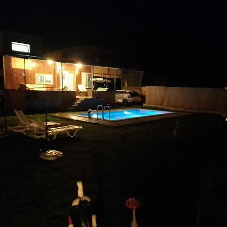 Moonlight Tiny House בית נופש